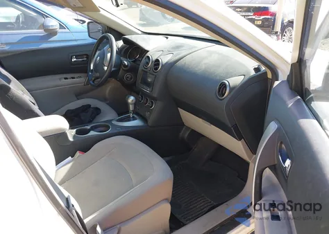 2014 Nissan Rogue Select S z USA, uszkodzony, nr VIN JN8AS5MV2EW704601